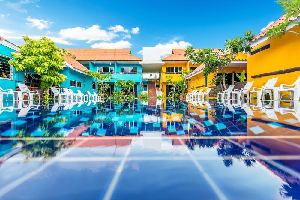 Pk Resort Pattaya 乔木提恩海滩 外观 照片